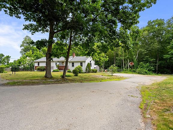 3rd image of 338 Levin Rd