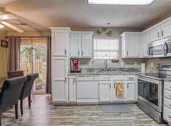 3rd image of 1334 SE Lexington Ave #153-B