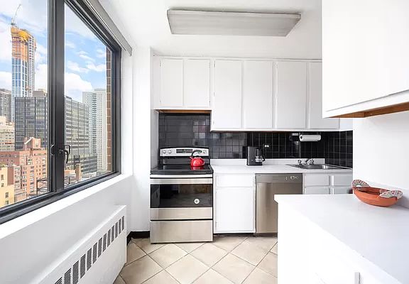 3rd image of 300 E 54th St #17GH