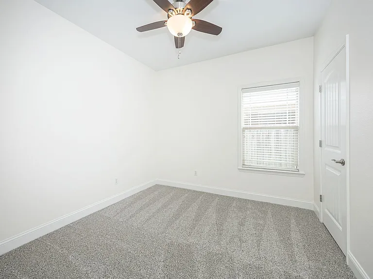 931 Old Towne St — Photo 24