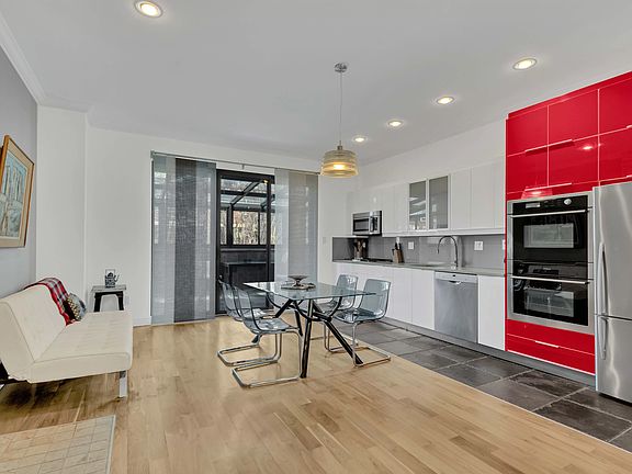 3rd image of 9 W 120th St #4