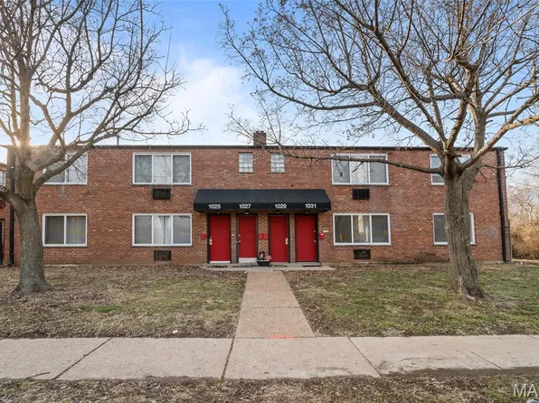 1000 Wild Cherry Ln, Saint Louis, MO 63130