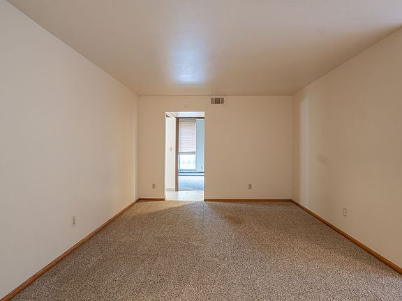 3rd image of 3055 N Oakland Ave #104