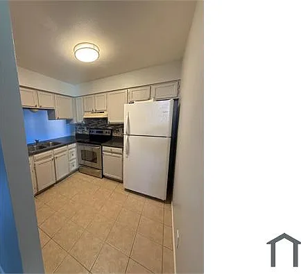 3 bed, $1,900 — Photo 1