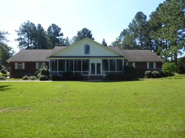 1000 Dunns Lake Rd NE, Baxley, GA 31513