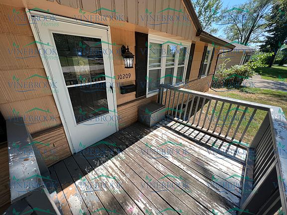 5th image of 10209 Bellaire Ave