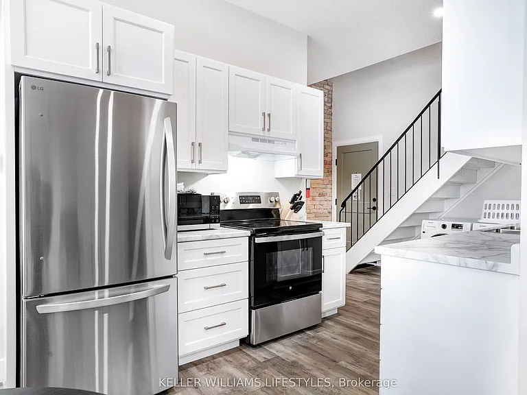 537 Talbot St #4 — Photo 15