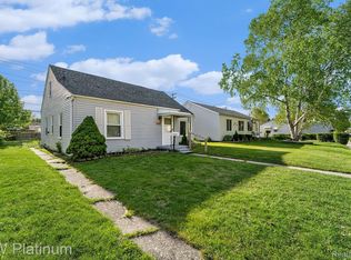 21267 Waltham Rd, Warren, MI 48089