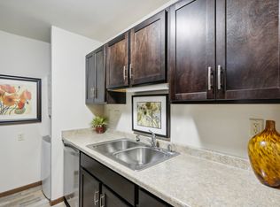 Serafino Square Luxury Apartments, Milwaukee, WI 53226
