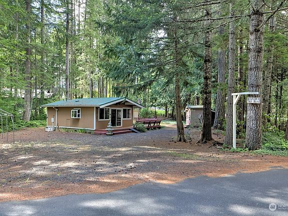 3rd image of 20 N Lakeview Drive