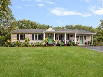 209 Dahlia Dr, North Kingstown, RI, 02852