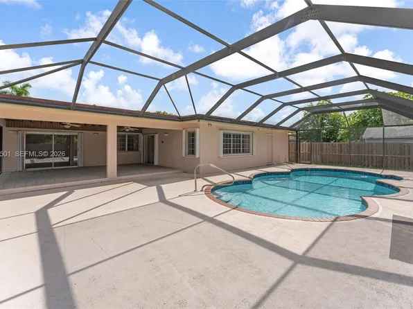 10842 SW 33rd St, Miami, FL 33165