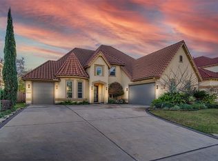 9811 Martha Springs Dr, Houston, TX 77070