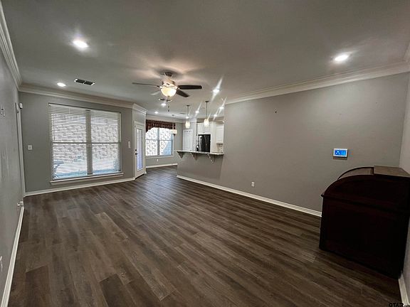 5th image of 136 Letha Ct