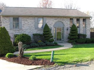 194 Barrington Rdg, Delmont, PA 15626