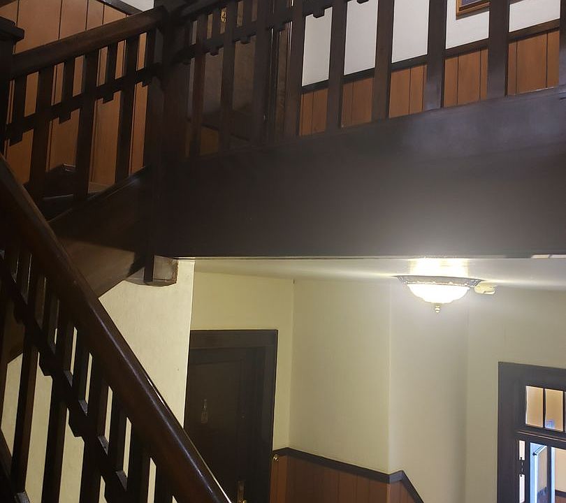 1st image of 219 3rd Ave S #D4