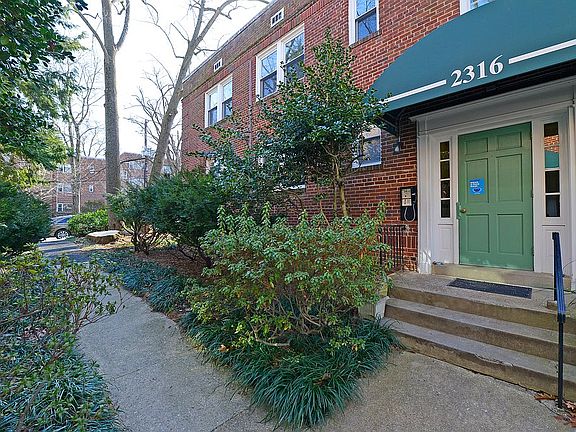 2316 40th Place NW