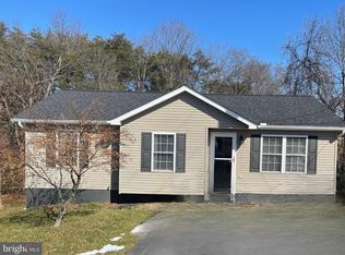92 Contessa Ct, Inwood, WV 25428