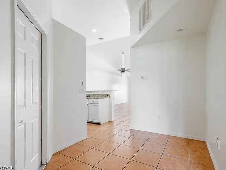 4932-4934 Viceroy Ct #4932 — Photo 5