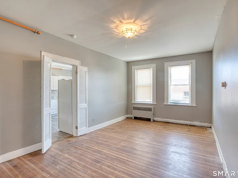 2716 Fairfield Ave #3AF — Photo 7