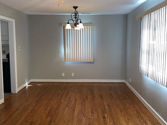 3rd image of 6702 Fitzhugh Ave