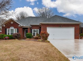 102 Tumbleweed Ct, Madison, AL 35758
