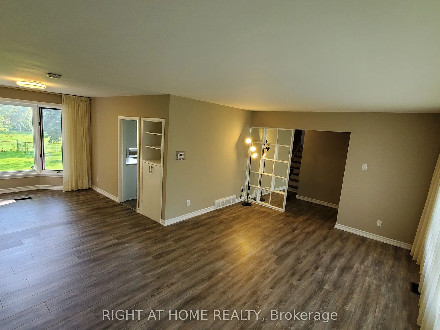 3 bed, $2,900 — Photo 3