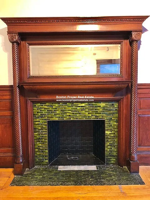 Building Photo - 1077 Beacon St #1
