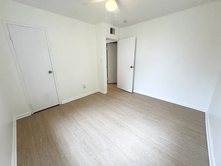 155 Bunche Blvd — Photo 15