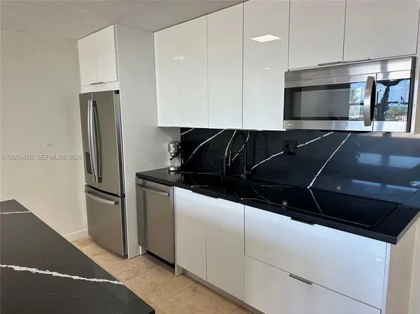 6039 Collins Ave, Miami Beach, FL
