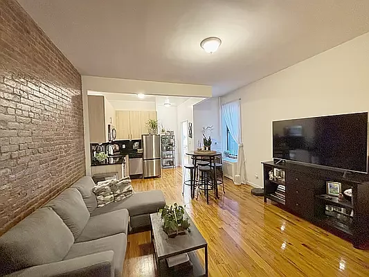 Rented by Rachel Realty | media 16