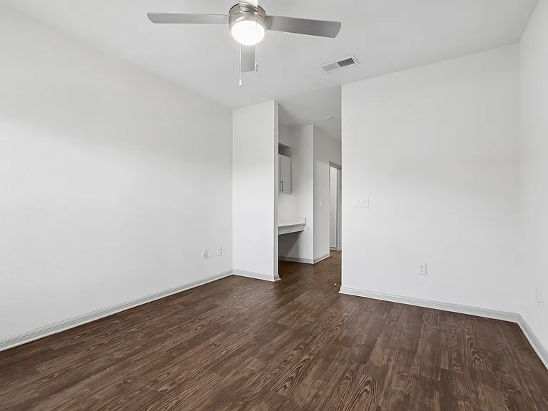 401 Teravista — Photo 31