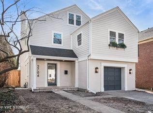 2704 Simpson St, Evanston, IL 60201