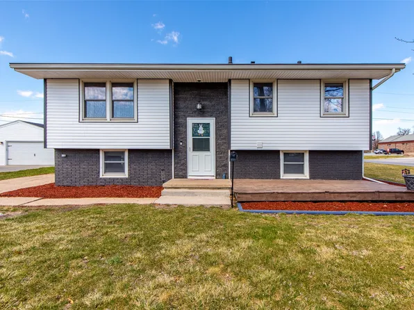 115 9th St SE, Altoona, IA 50009