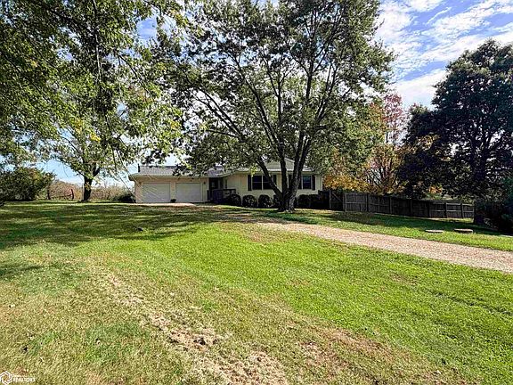 2nd image of 2387 Lilac Ct