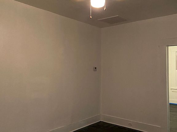 3rd image of 3315 W Travis St