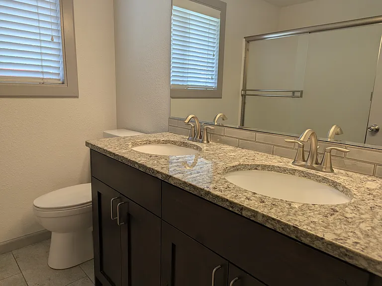 2025 N Workland Dr — Photo 4