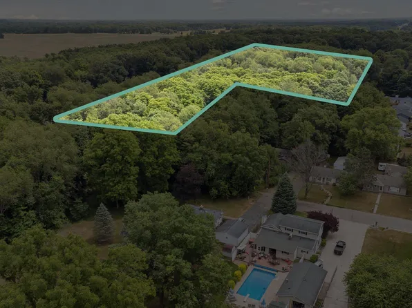 726 N Gordon St, Marshall, MI 49068