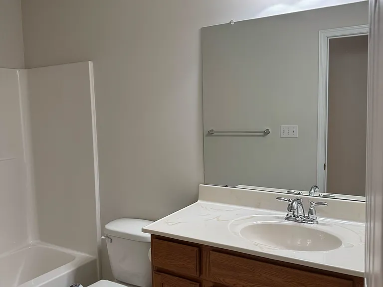 29 Prince Dr — Photo 10