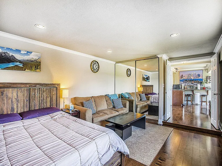 2373 Jefferson St — Photo 12