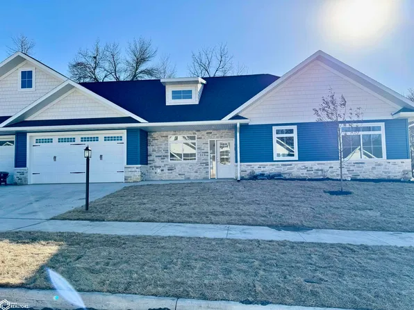 323 27th Ave S, Clear Lake, IA 50428