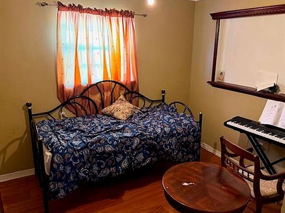 3rd image of 7540 Kismet St #7540
