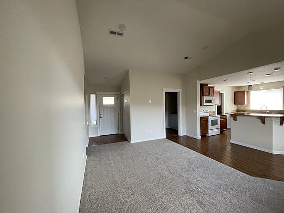 4th image of 608 Havenwood Dr