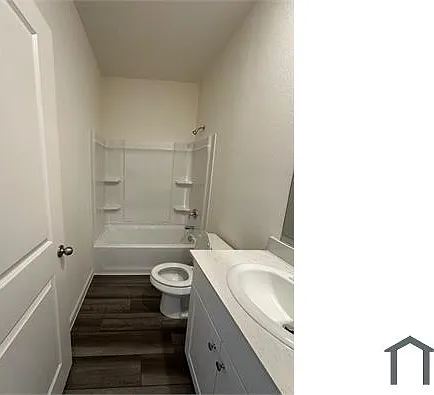 1871 Purtis Creek Dr #1 — Photo 9