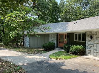 73 Churchill Dr, Bella Vista, AR 72715