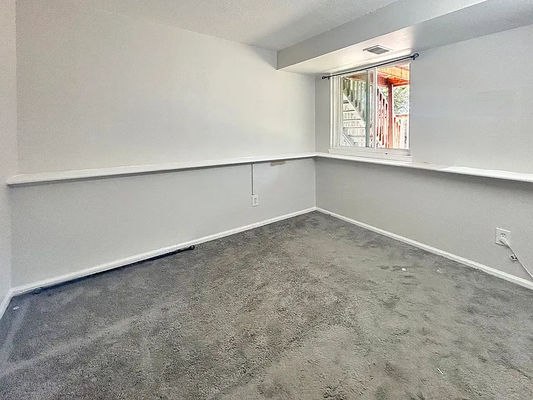 8059 S Johnson Ct — Photo 28