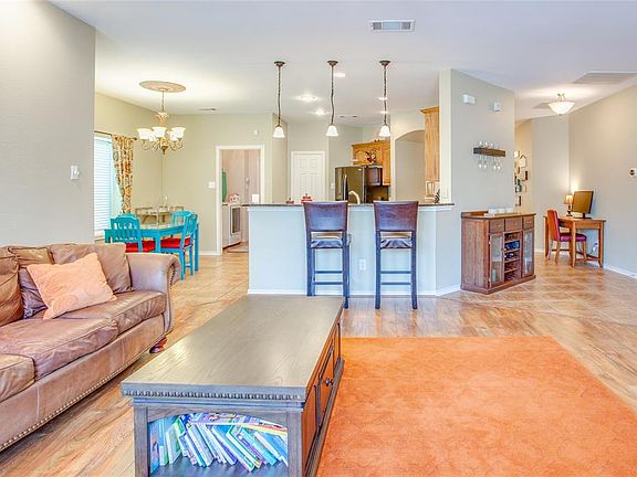 3rd image of 6219 Farrah Dr