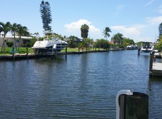 529 69th St, Holmes Beach, FL 34217