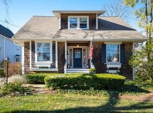 584 Western Ave, Glen Ellyn, IL