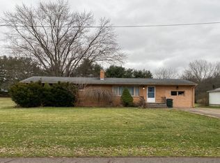 7606 Beverly Ave NE, Canton, OH 44721
